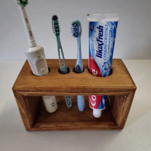 Сталажа за Четки - Рачна Изработка